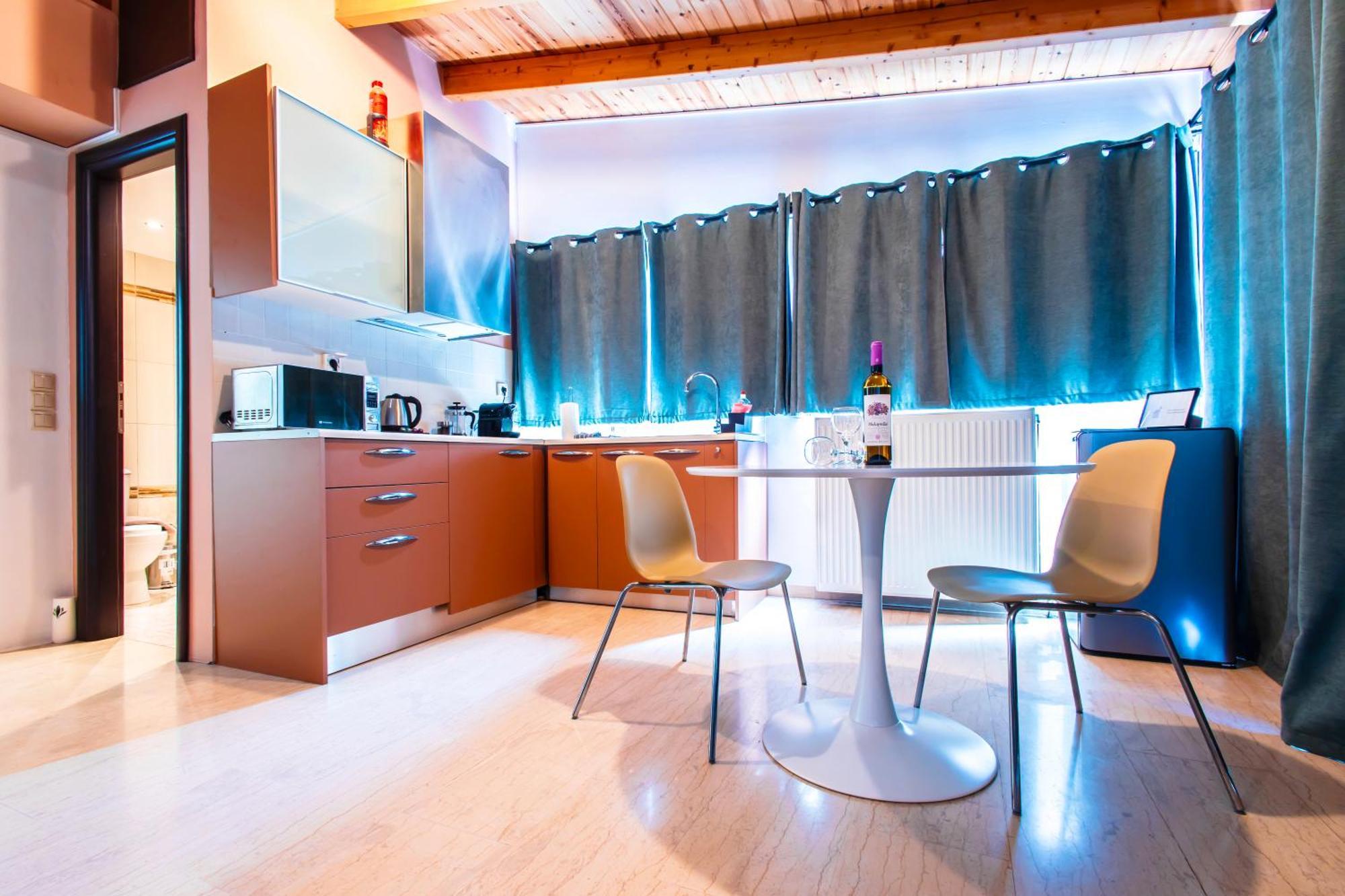 Lis153 By Smart Cozy Suites - Top Floors With Amazing City View - Available 24Hr أثينا المظهر الخارجي الصورة