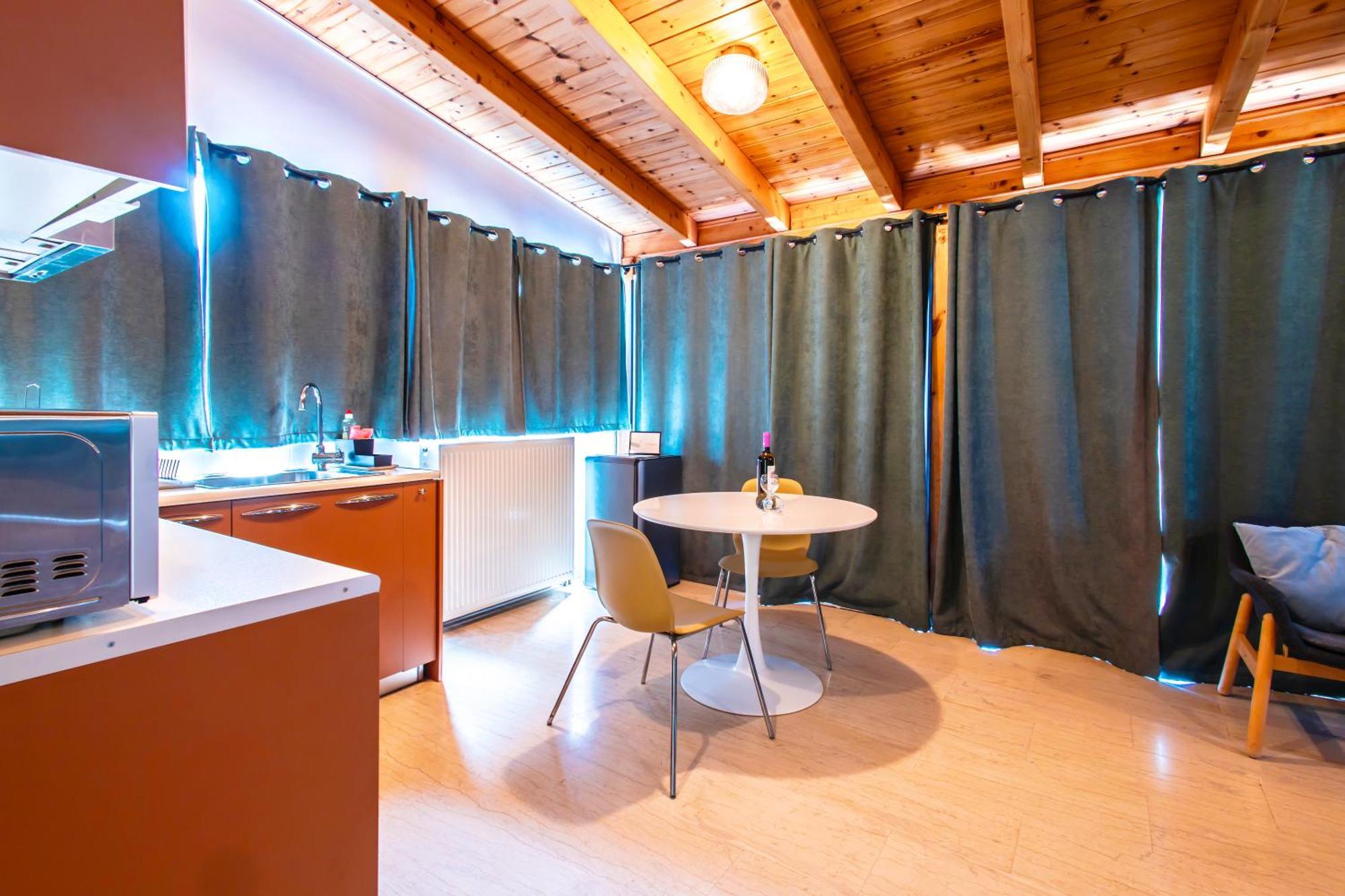Lis153 By Smart Cozy Suites - Top Floors With Amazing City View - Available 24Hr أثينا المظهر الخارجي الصورة
