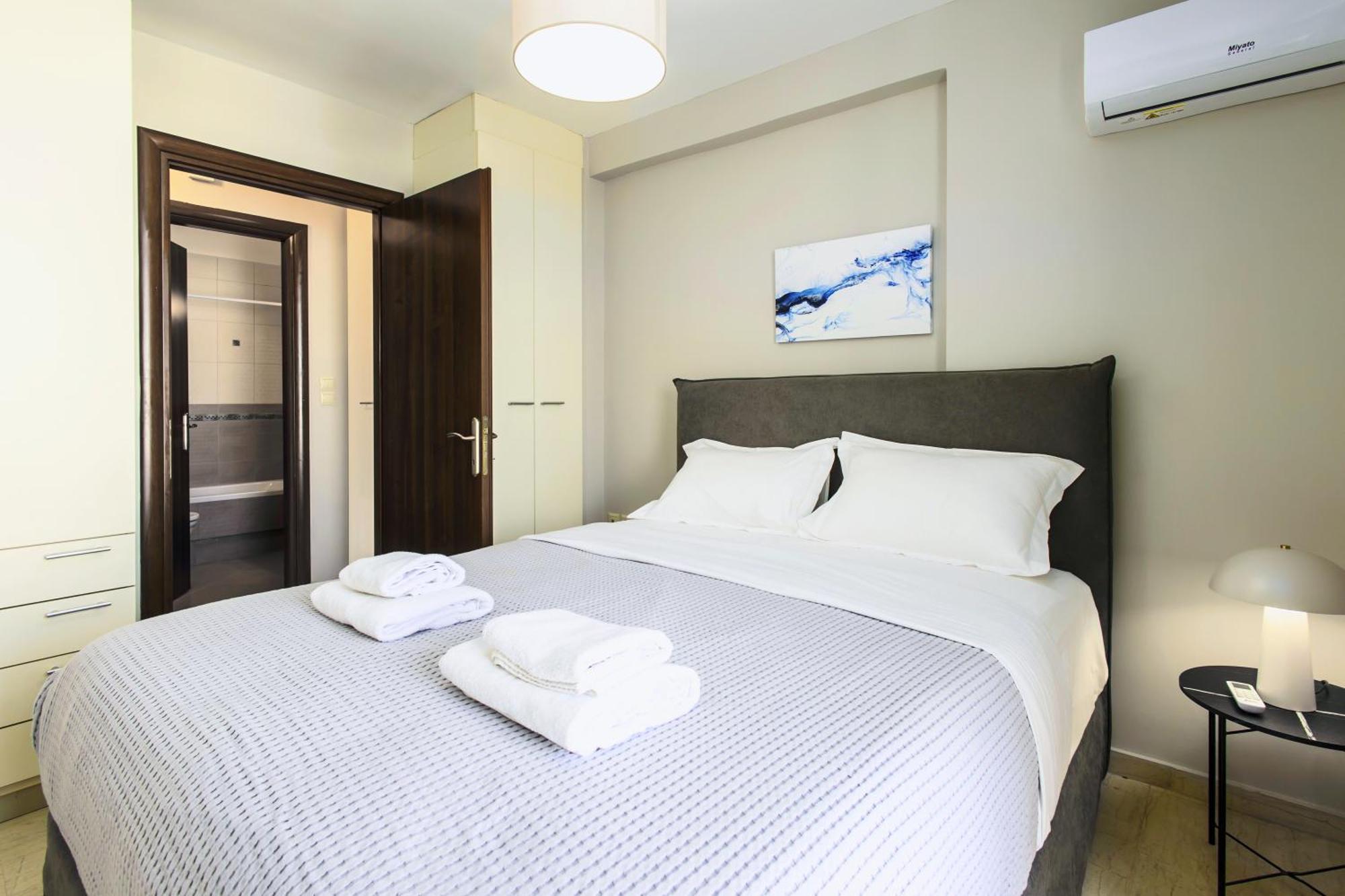 Lis153 By Smart Cozy Suites - Top Floors With Amazing City View - Available 24Hr أثينا المظهر الخارجي الصورة