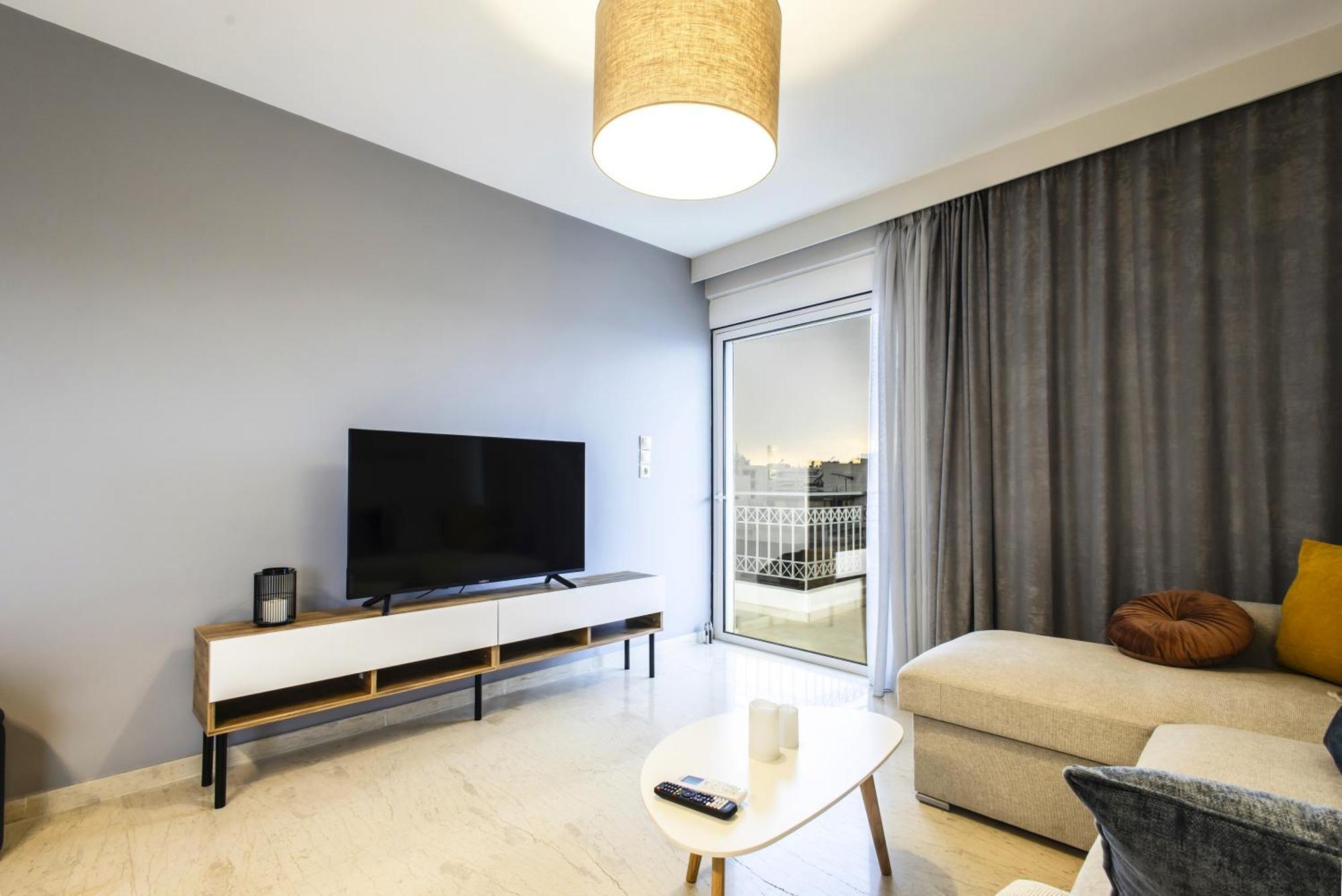 Lis153 By Smart Cozy Suites - Top Floors With Amazing City View - Available 24Hr أثينا المظهر الخارجي الصورة